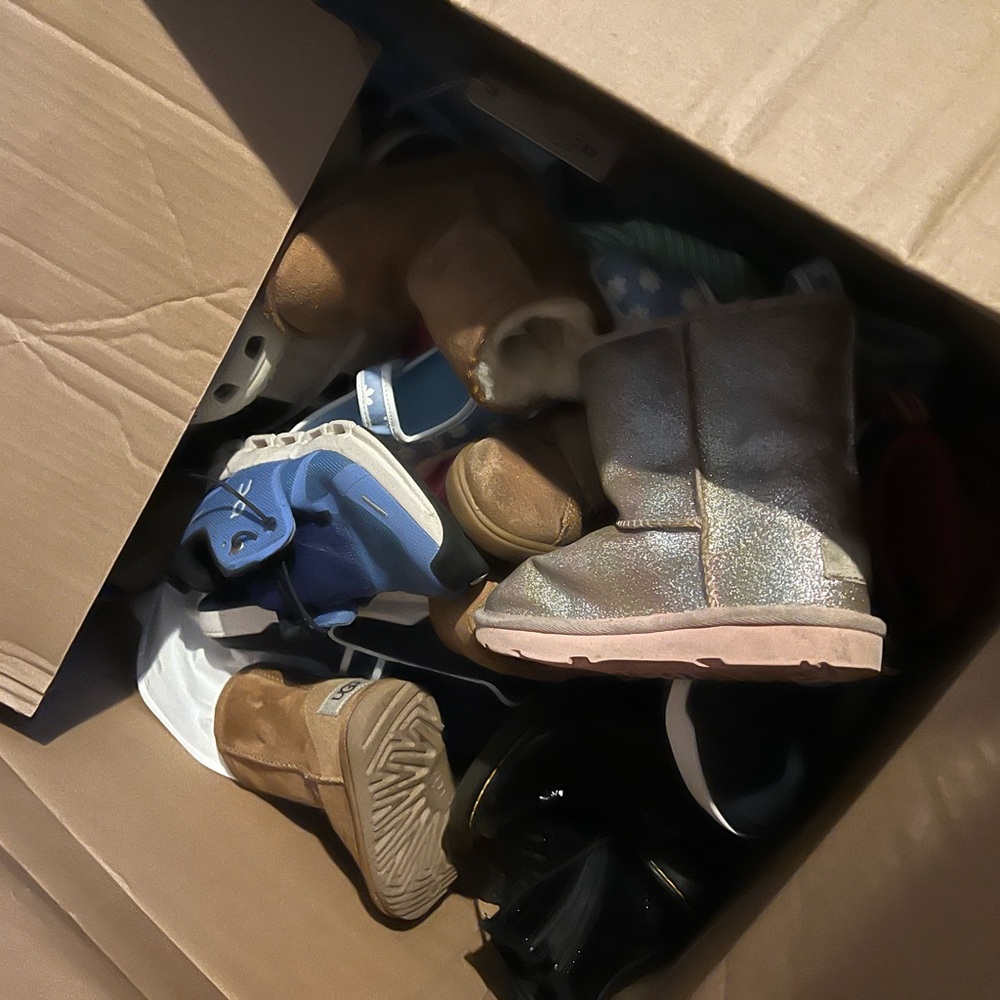 NORDSTROM MYSTERY BOX - Picture 2 of 6